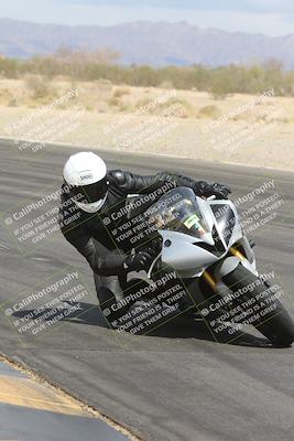 media/May-05-2025-Moto Forza (Mon) [[3c1838c5e5]]/2-B Group/Session 2 (Turn 7 Inside)/